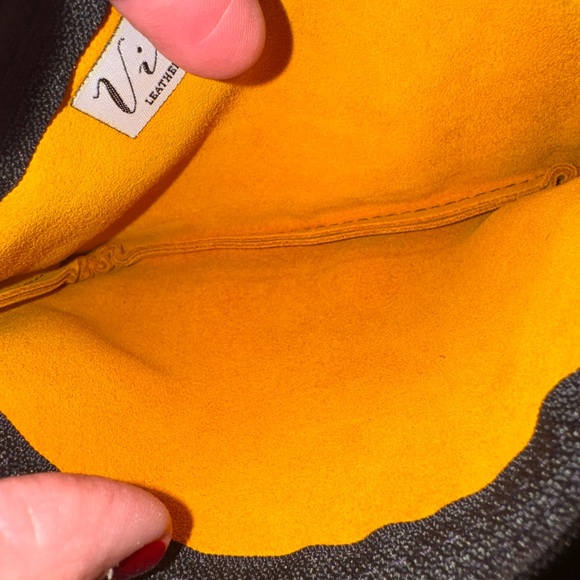 Funny Vicki Jean Leather Design Co. small leather Pouch - Picture 4 of 4